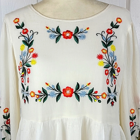 Forever 21 Embroidered Babydoll Blouse - Picture 2 of 12